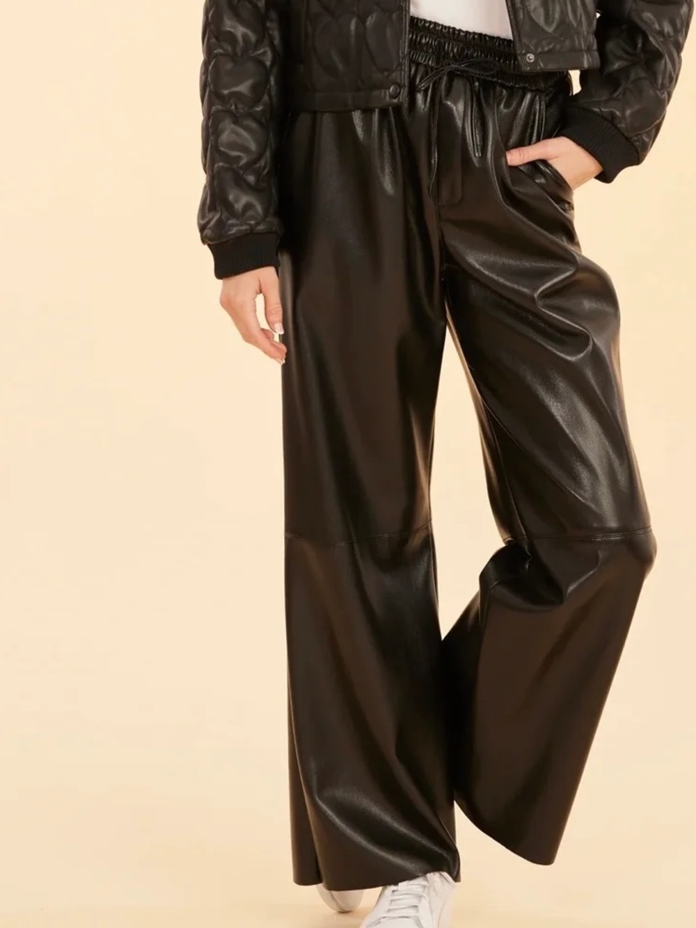 NWT Dolce Cabo Full Leg Faux Leather Pant In Black.